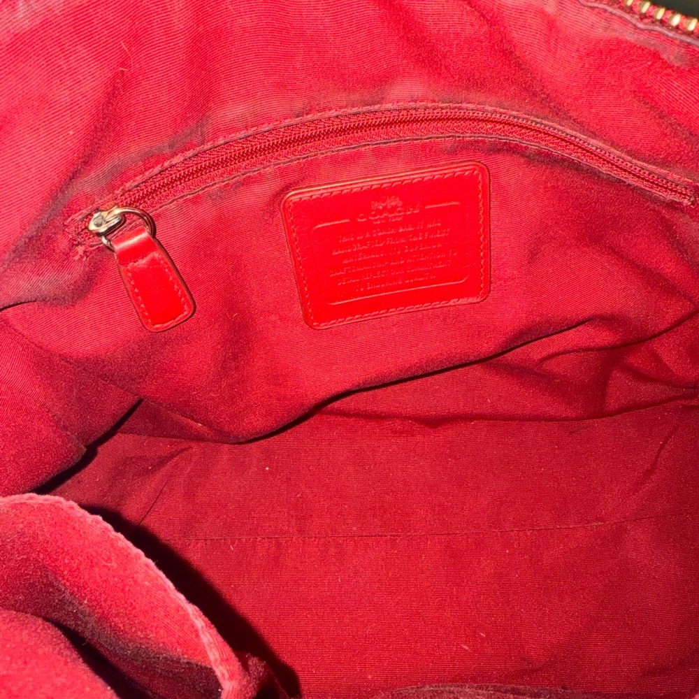 Elegant Coach Red Leather Shoulder Bag Purse - Picture 6 of 9